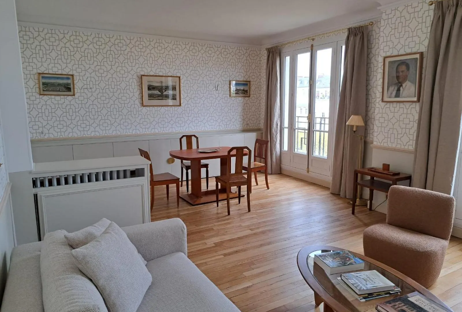 Apartment Bright & Elegant Appartment With View Over Invalides, Near St Germain Des Pres Paris France