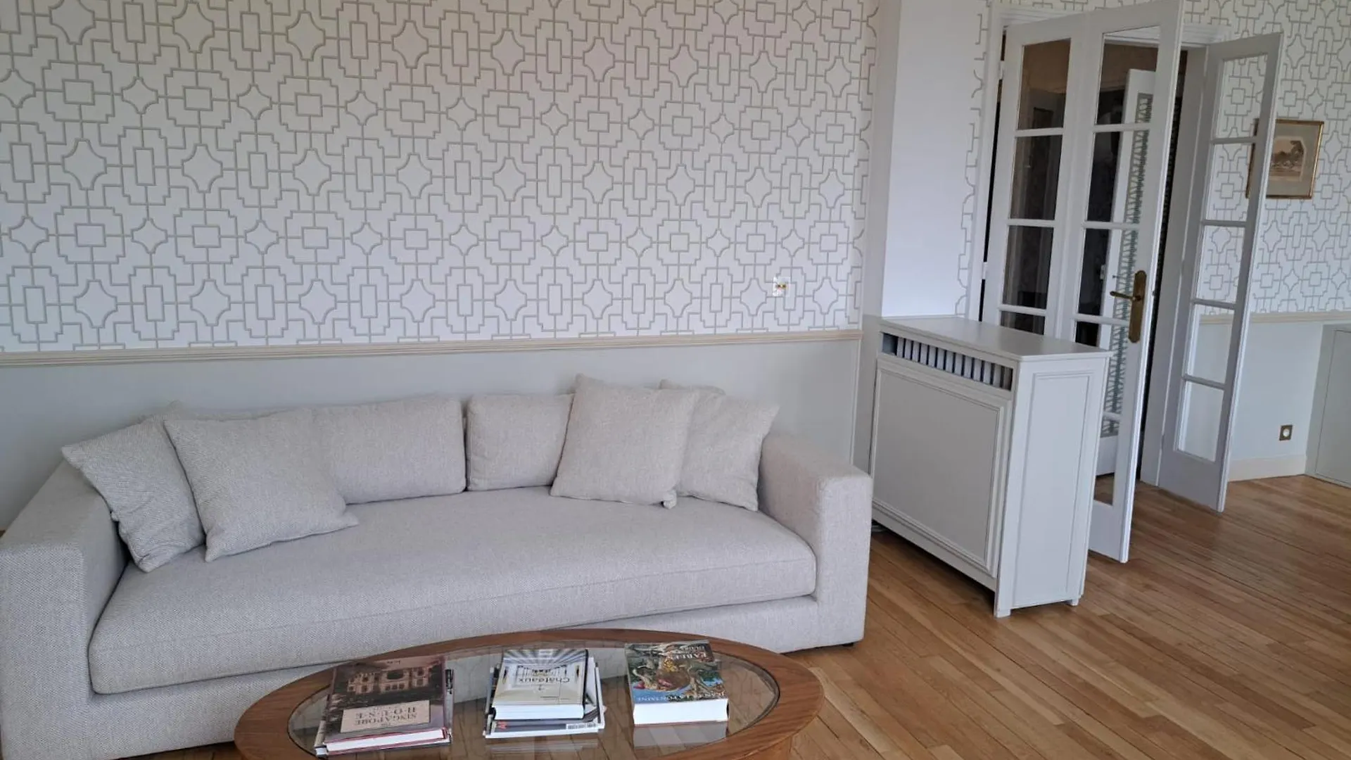 Bright & Elegant Appartment With View Over Invalides, Near St Germain Des Pres Párizs 0*,  Franciaország