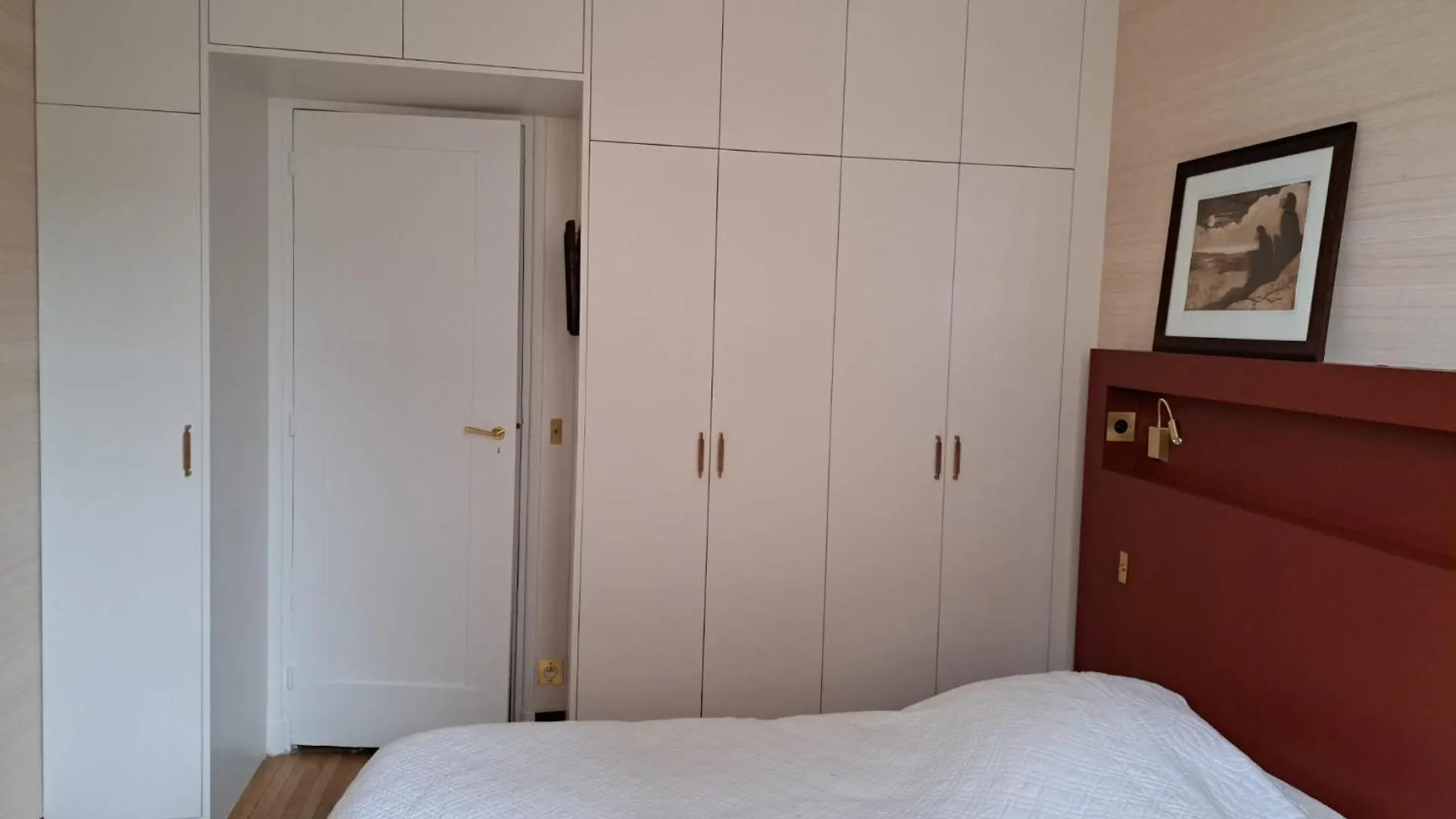 Bright & Elegant Appartment With View Over Invalides, Near St Germain Des Pres Párizs
